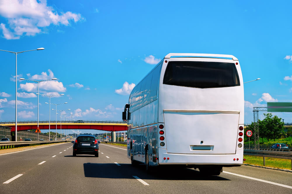 iznajmljivanje autobusa sa vozacem Firby Travel